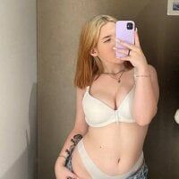 EmmaBoobs