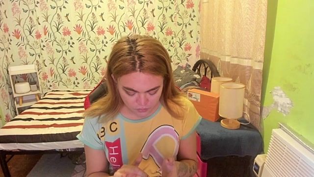 AudreyBigCUM