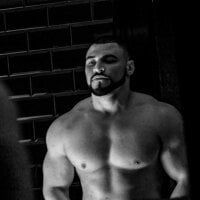 Maco_arms