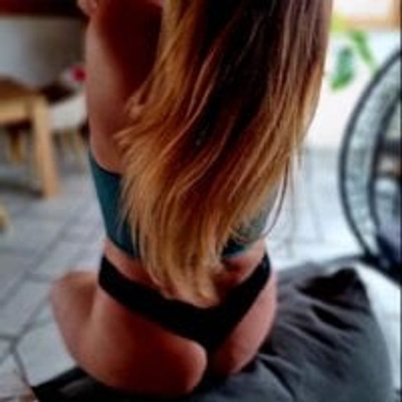 Isabellaa04