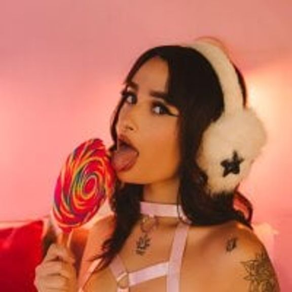 Miss_Scarleet