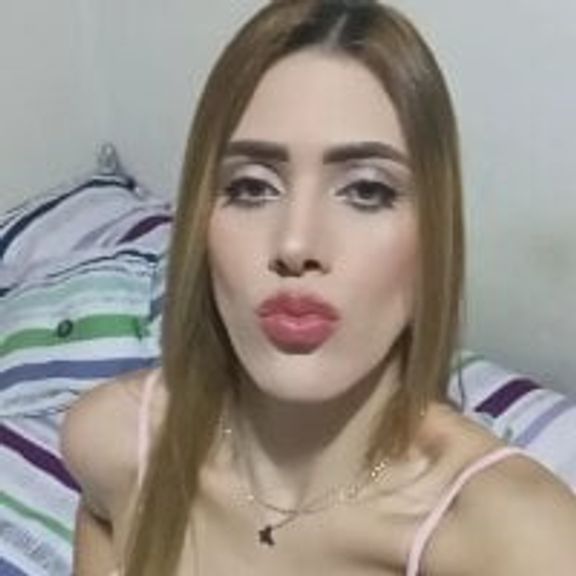 Eliana_Suaress