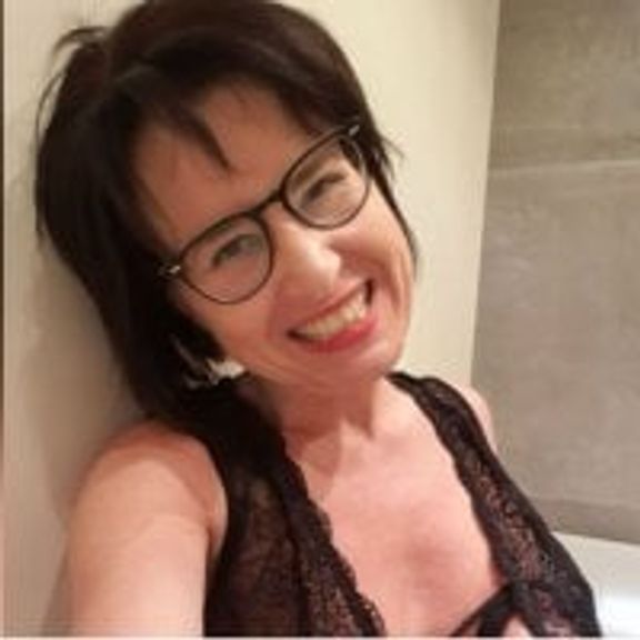 JulieEroticDress