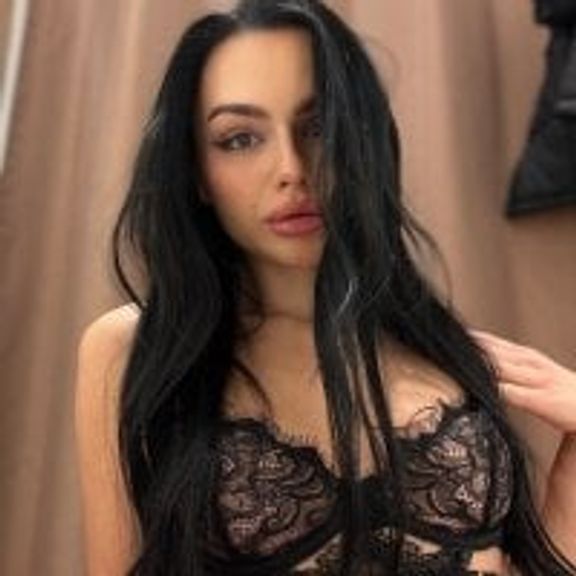 Lily_Deluca