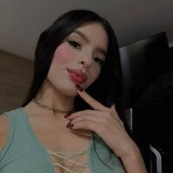 nicole_white25