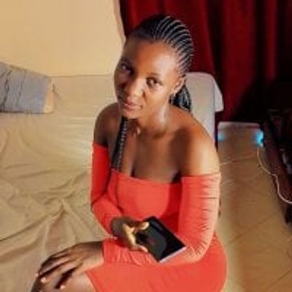 Ebony_dolcy