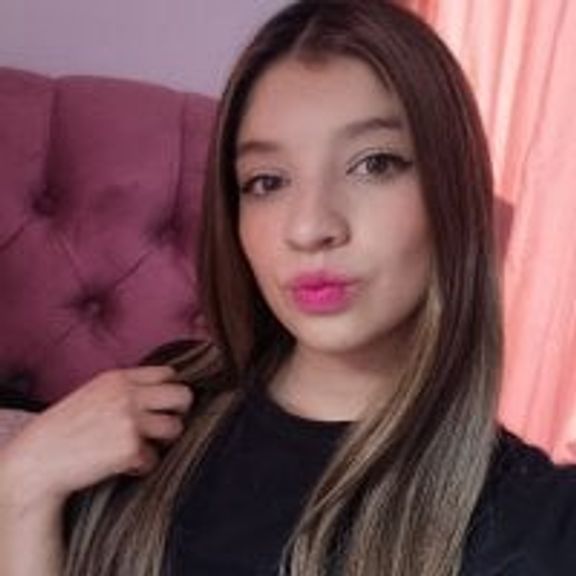 Danna_Sweet_v