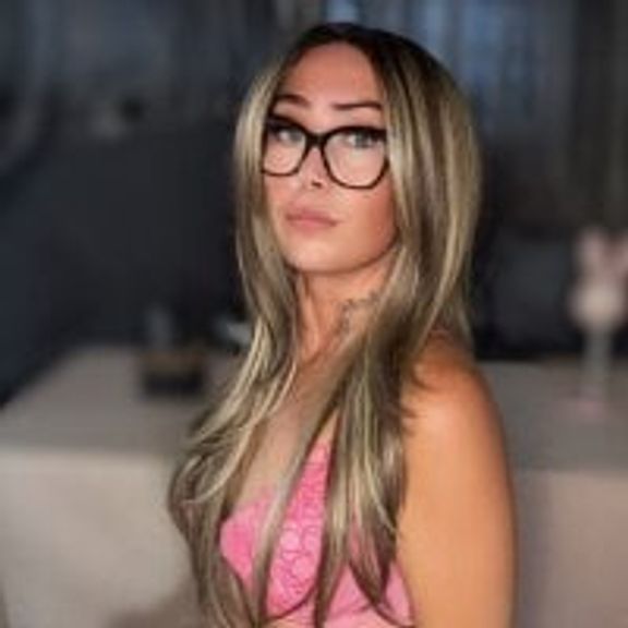 NaughtyLayla