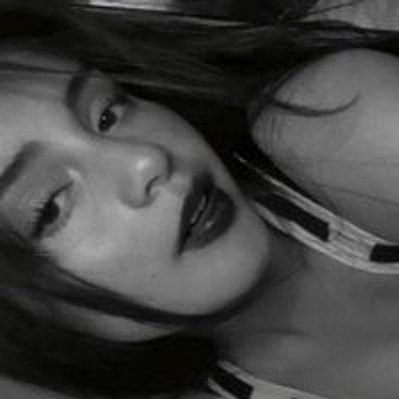 Anna_Blade_