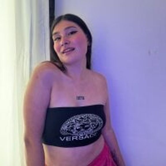 Danielle-April