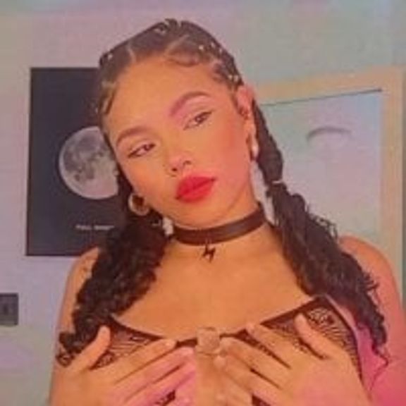 Naomi_firee