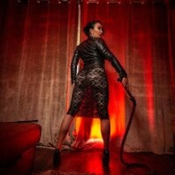 MistressDora