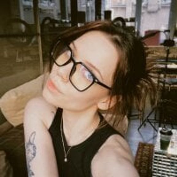 enchanting_chloe