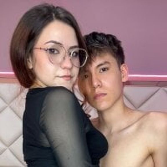 Daphne_And_Roger