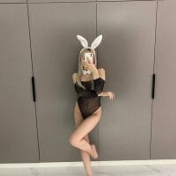 blondegirlss