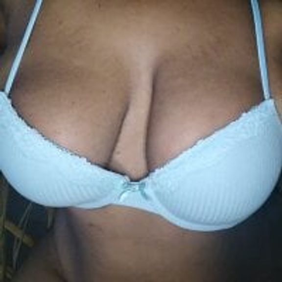 lauraadams05