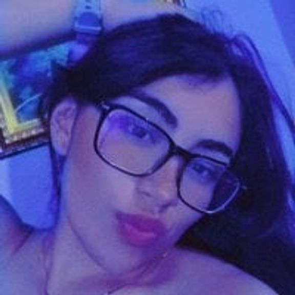 emily_jhonnes01