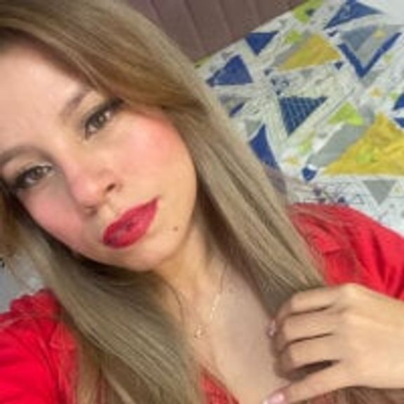 abby_blond_