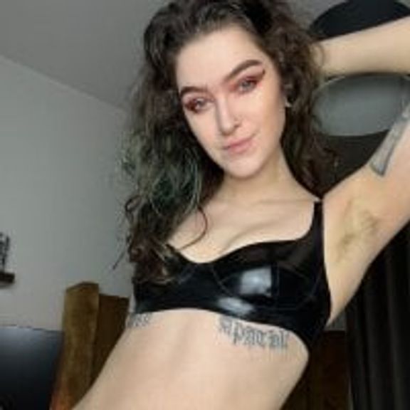 rae_moonn