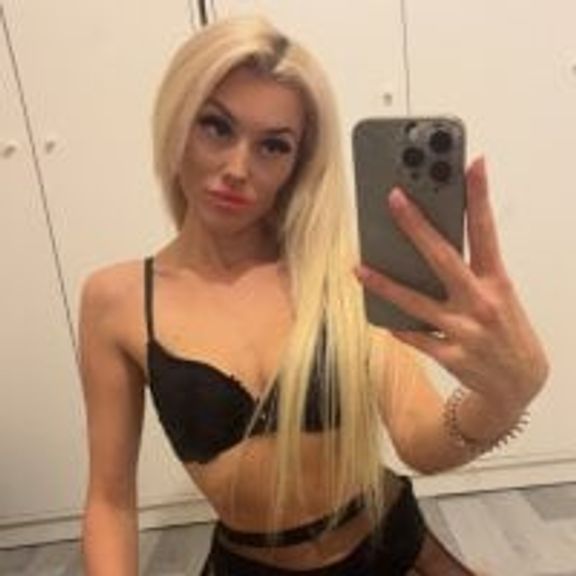 VeronicaBlondeX