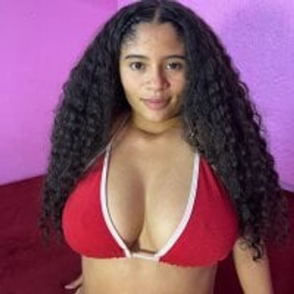 MarianaBigTits01