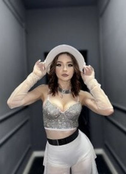 JennaOluretn