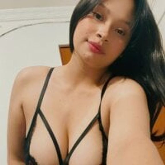Mia-Baker4