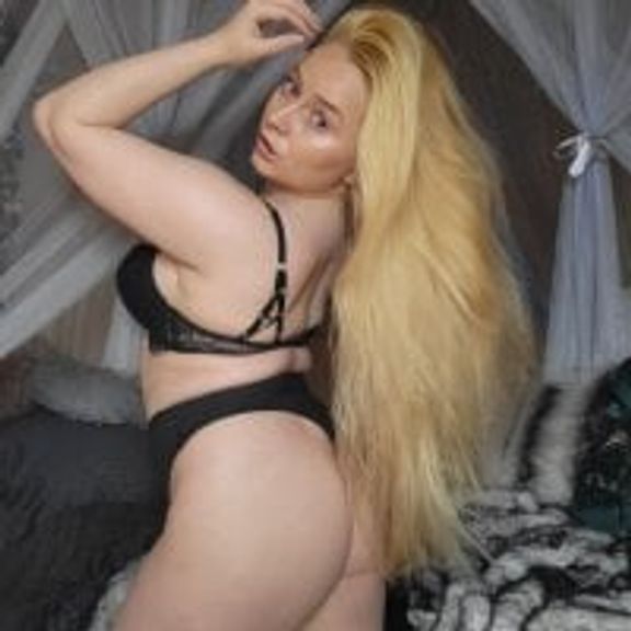 EmilyAngelUK