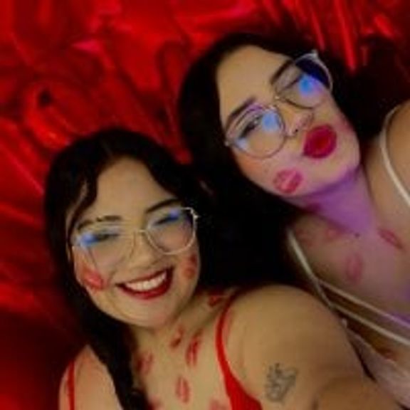 maddie-and-chelsea-