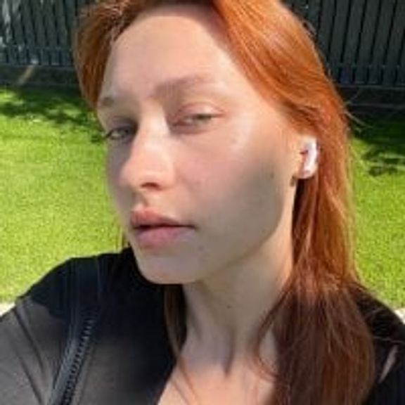 ElviaHewell