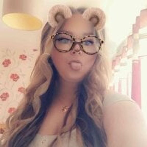 QueenOFDesires22