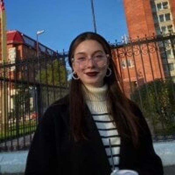 MerylClowesa