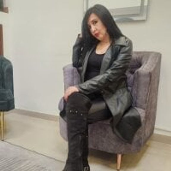 Agatta_Leonn