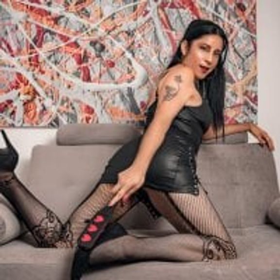 Kristal_Moure