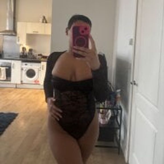 Melia_Rayne