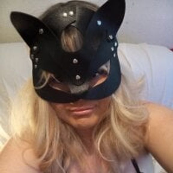 CurvyRoseXX