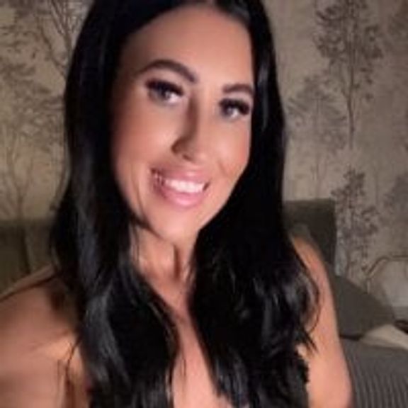 CurvyMILF_Sienna