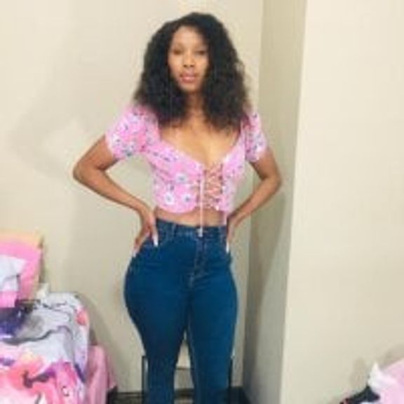 CurvyFlower31
