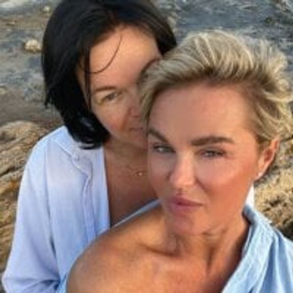 PleasureWeCouple