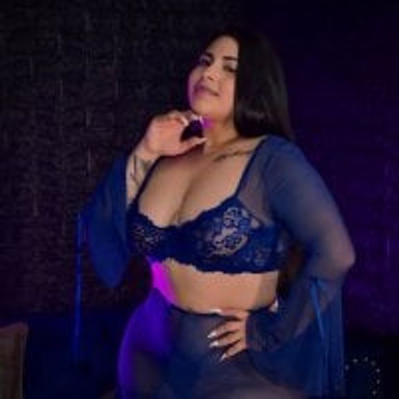Sweeetcurvyx