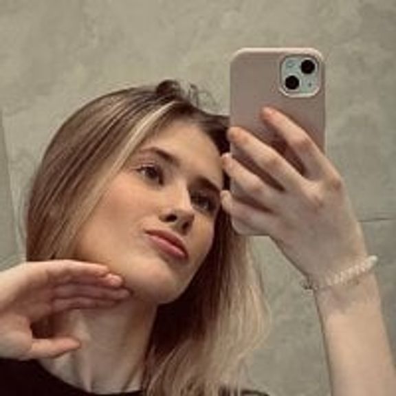 Ruby_Blonde_Photik