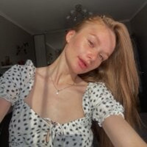 Lara_Vest