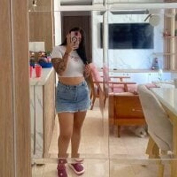 Emma-Queen1