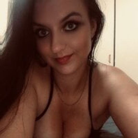 nikkistarr_69