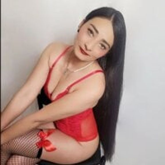 Bella_Office-Naughty1