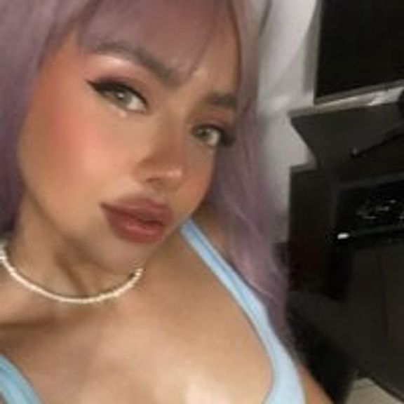 lovelyemma__