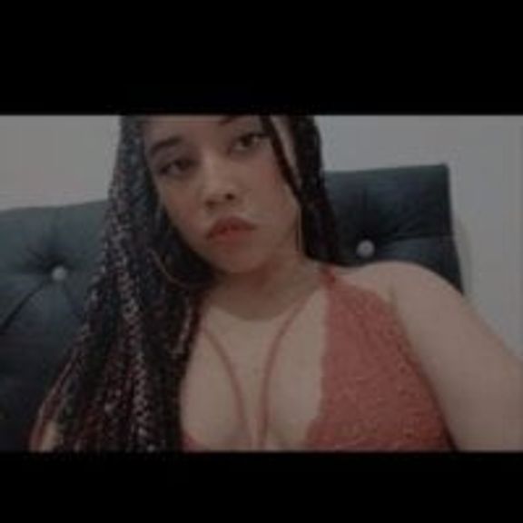 sofiahot02