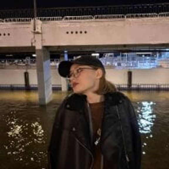 Mia_Muse