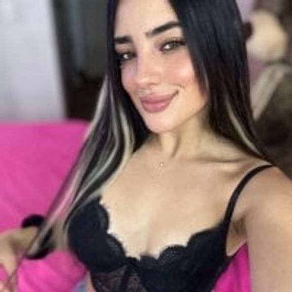 kylie444_