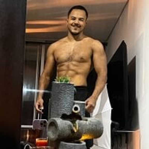 highlatin_guysoficial